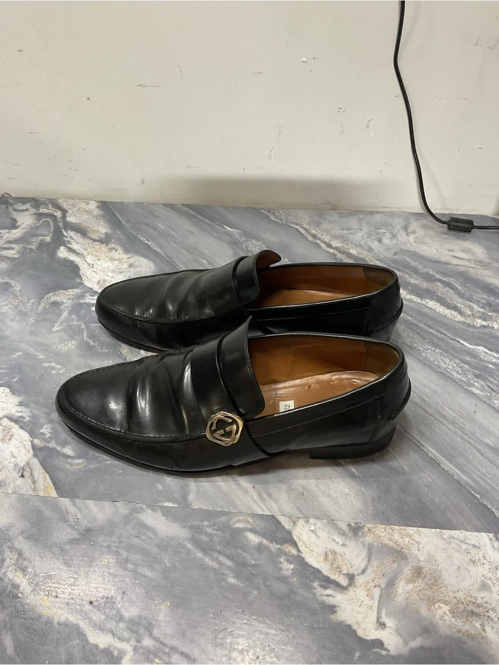 Gucci Black Leather Slip-On Loafers size 7